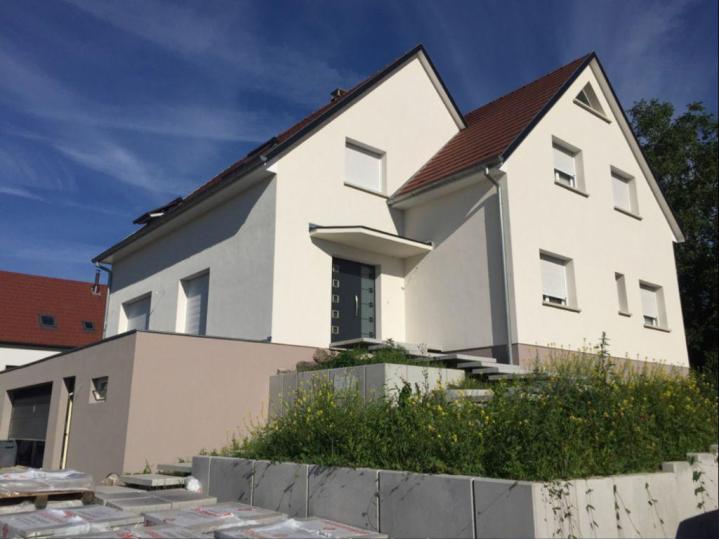 Un expert en travaux de peinture à votre disposition